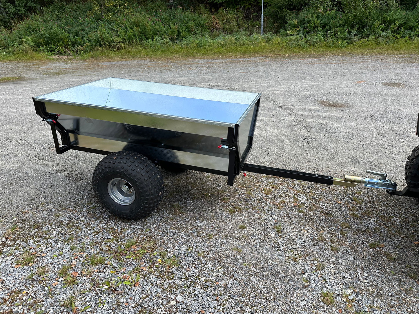 Mönkijän peräkärry, BRONCO