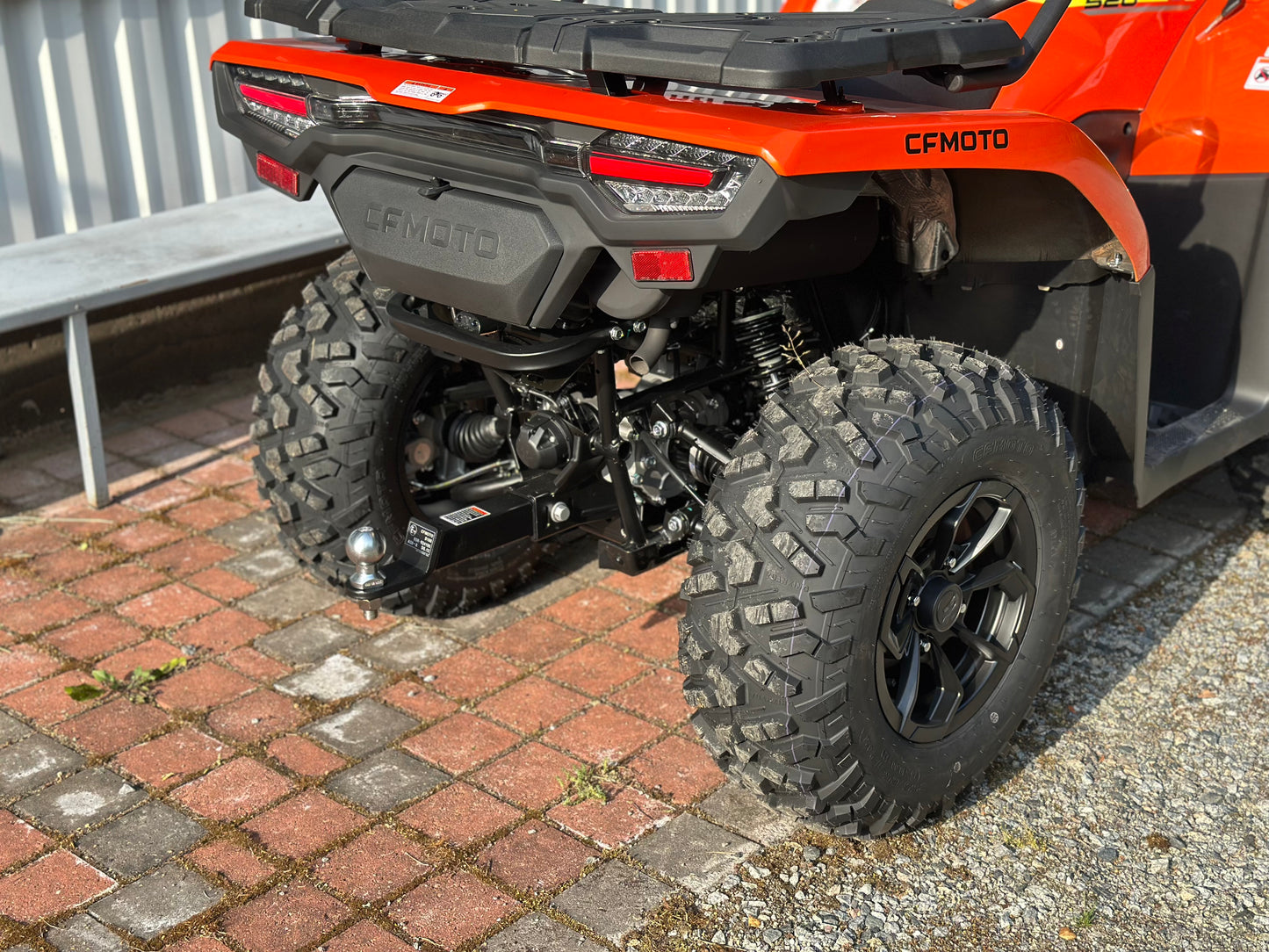 Traktorimönkijä, CFMOTO CFORCE 520S ORANSSI