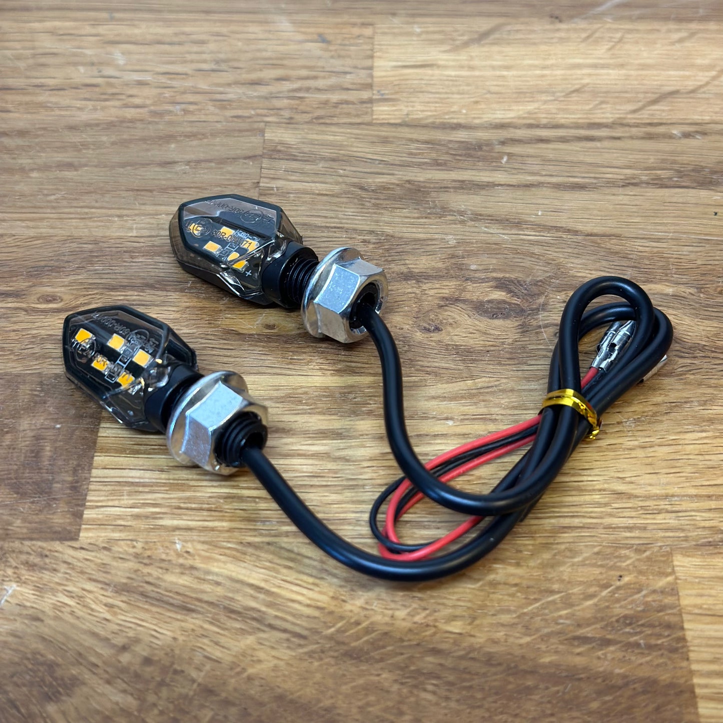 Led-minivilkku, E-HYVÄKSYTTY