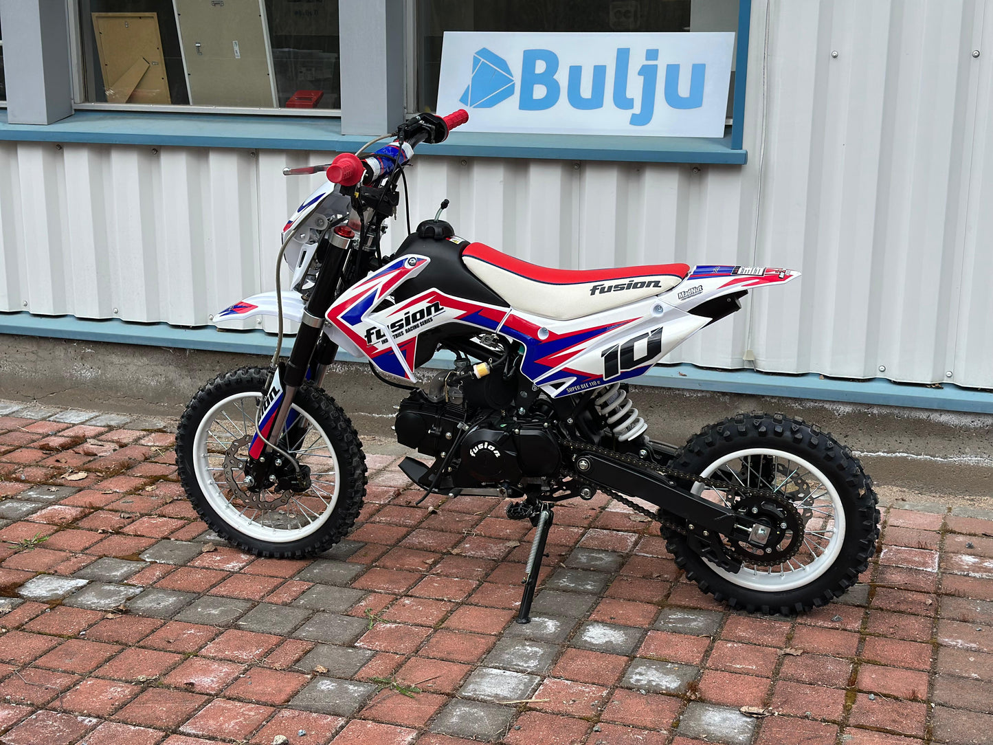 Minicrossi, Fusion Super Bee 110