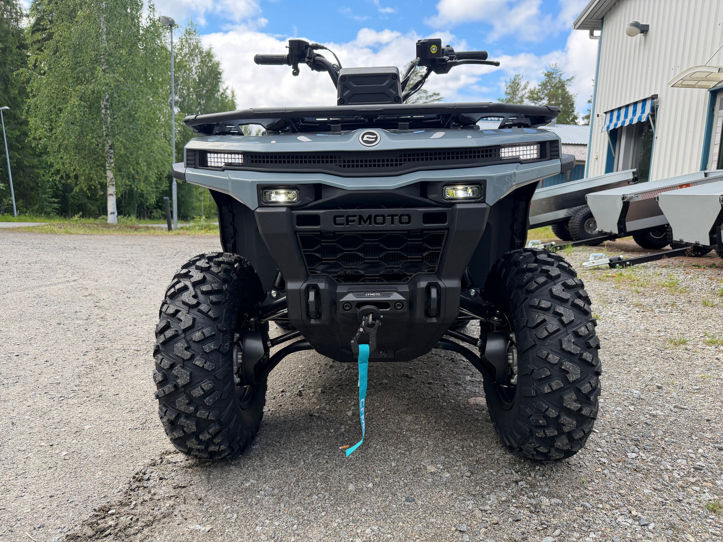 Traktorimönkijä, CFMOTO CFORCE C4 TOURING