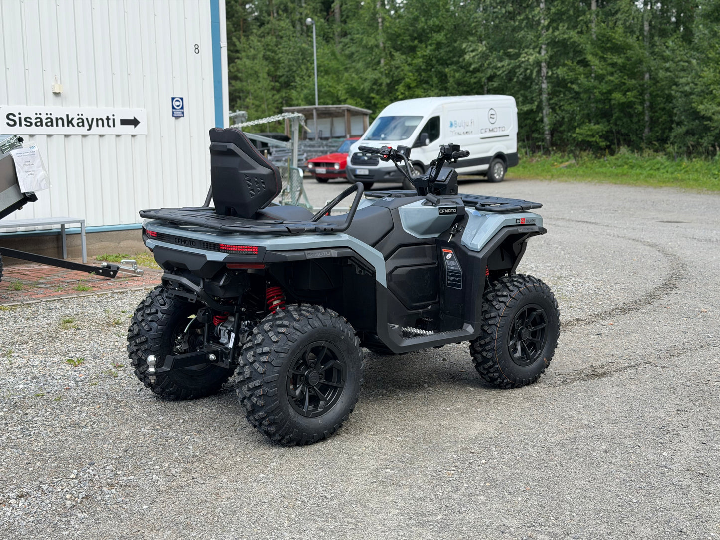 Traktorimönkijä, CFMOTO CFORCE C4 TOURING