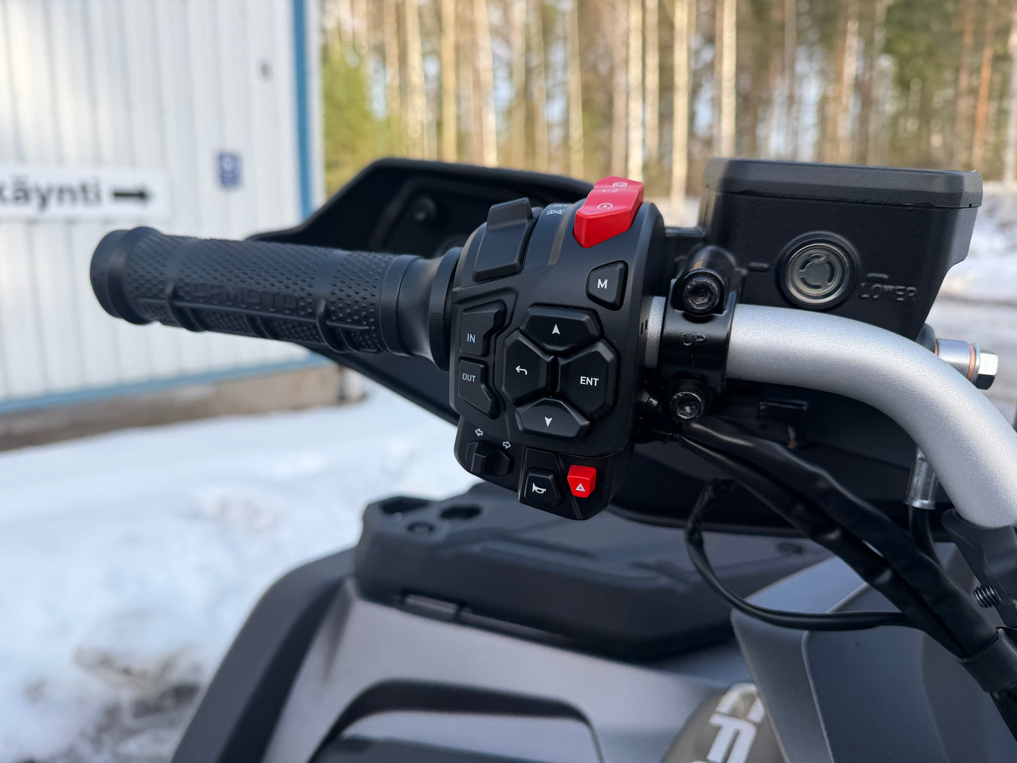 Traktorimönkijä, CFMOTO CFORCE 850 Touring ABS 80KM/H
