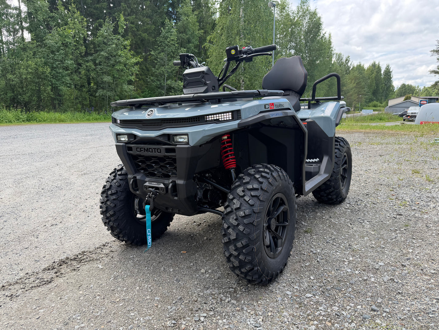 Traktorimönkijä, CFMOTO CFORCE C4 TOURING