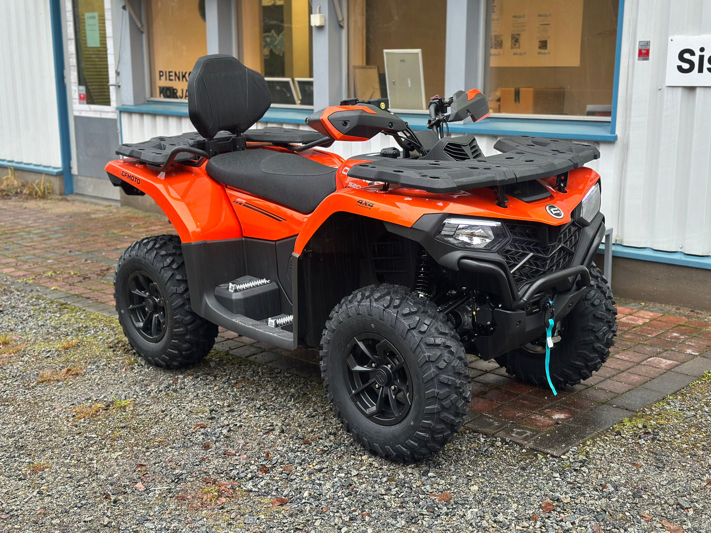 Traktorimönkijä, CFMOTO CFORCE 520L EFI EPS, ORANSSI