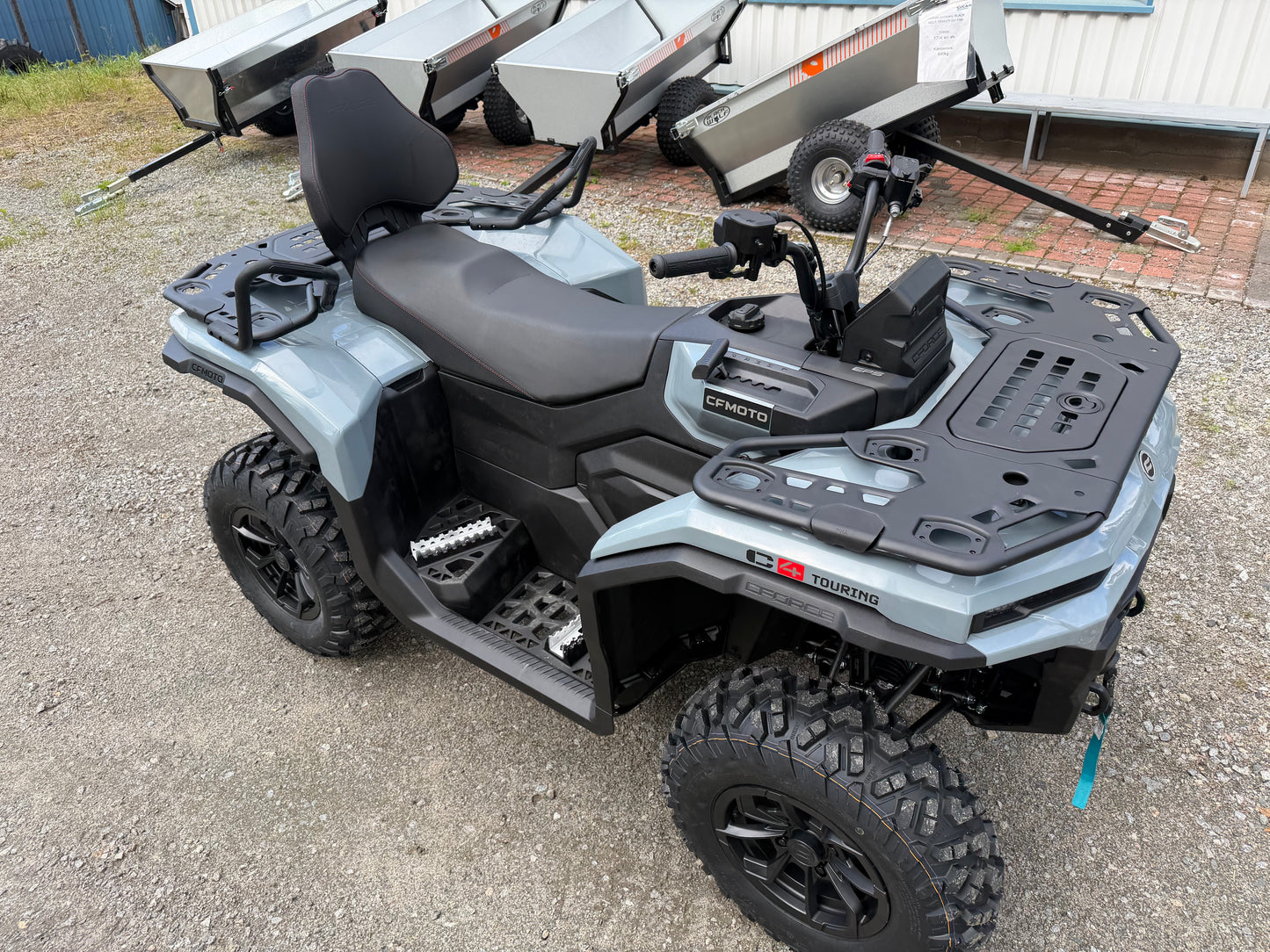 Traktorimönkijä, CFMOTO CFORCE C4 TOURING