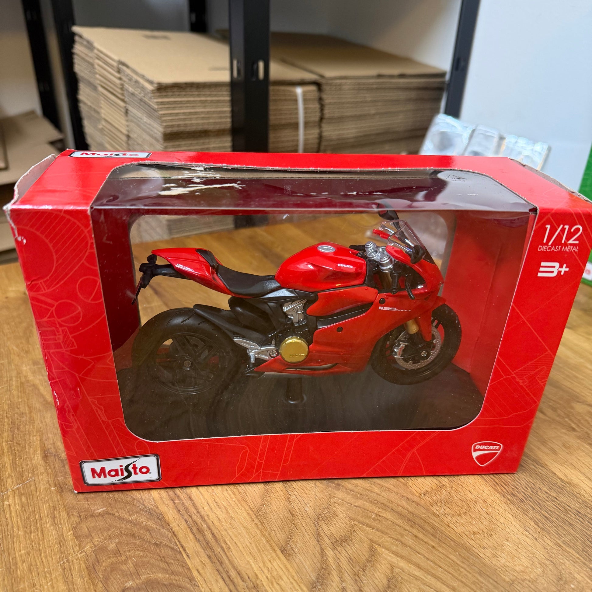 ducati pienoismalli